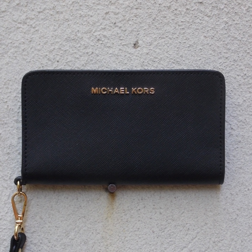 Michael Kors Black Smart Phone Wallet Wristlet